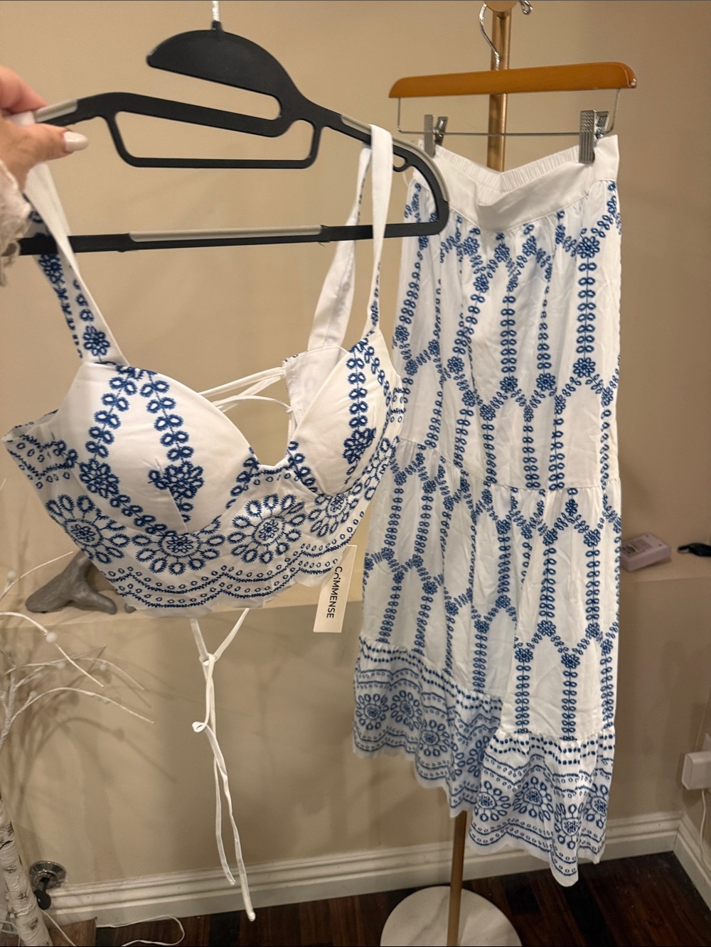 Commense White Maxi Skirt with top set - Picture 3 of 6
